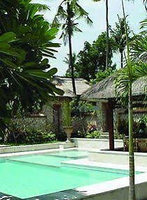 سانور Coconut Grove Village المظهر الخارجي الصورة